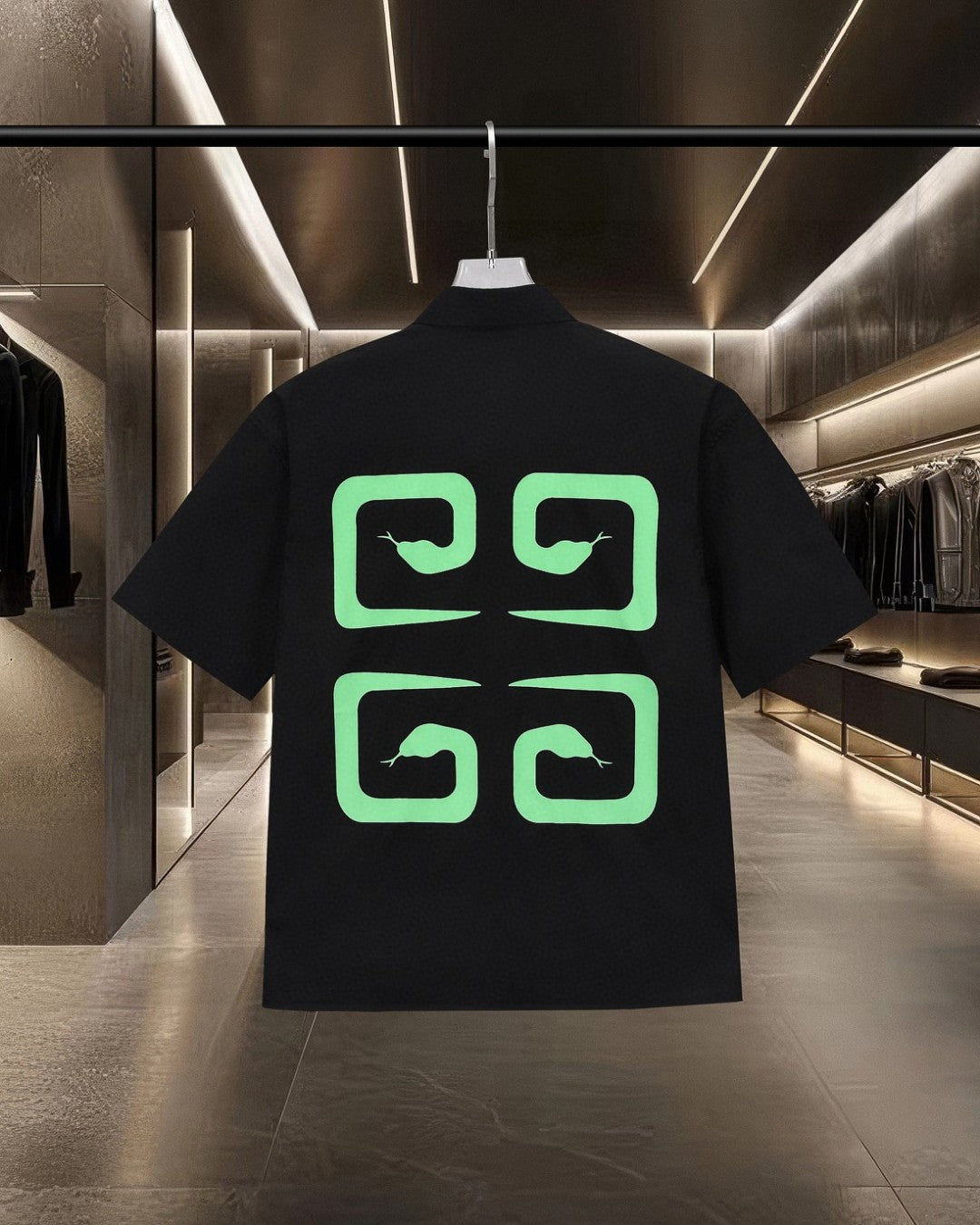 Thick rubber short sleeved shirt on the back of the chest