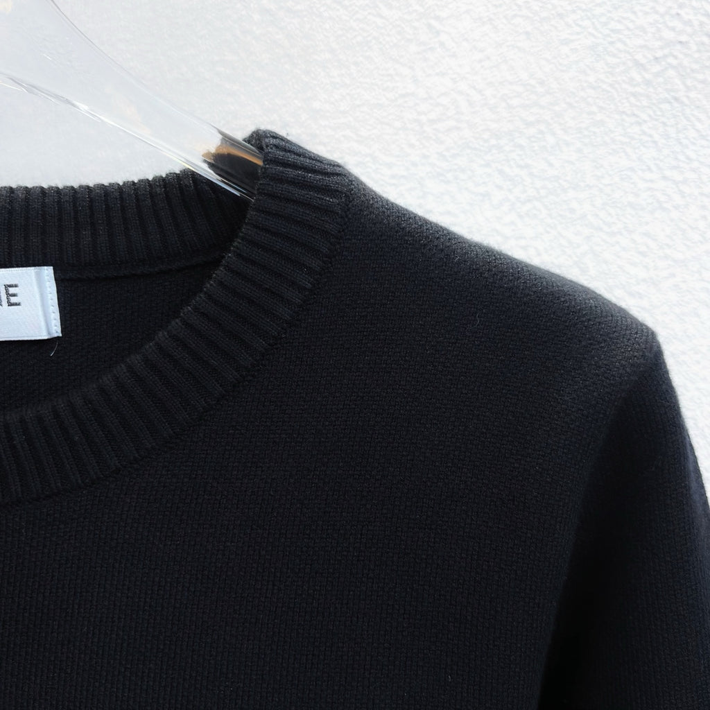 Classic letter logo round neck knitted sweater