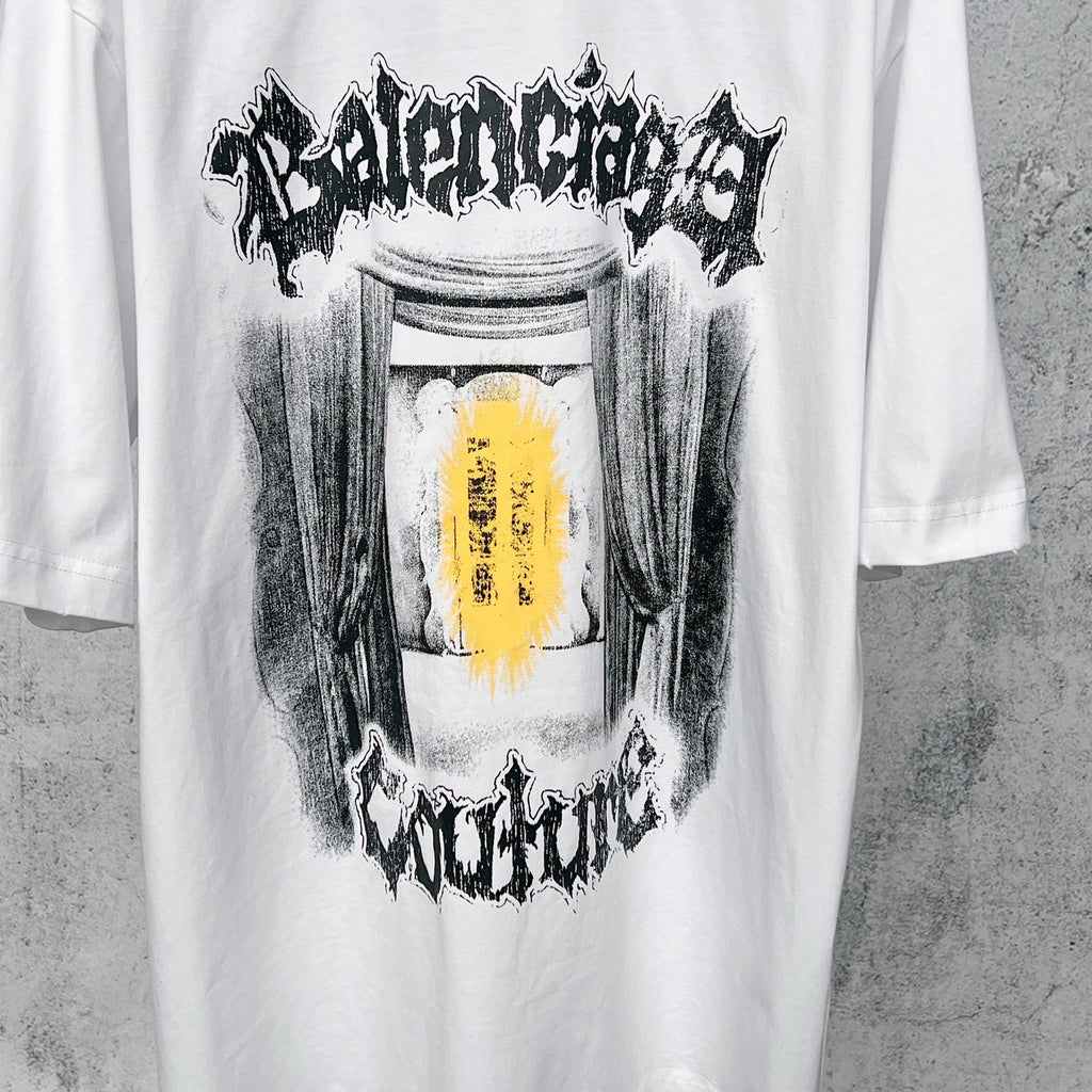 Wear out finished clothing, spray printed short sleeved T-shirt