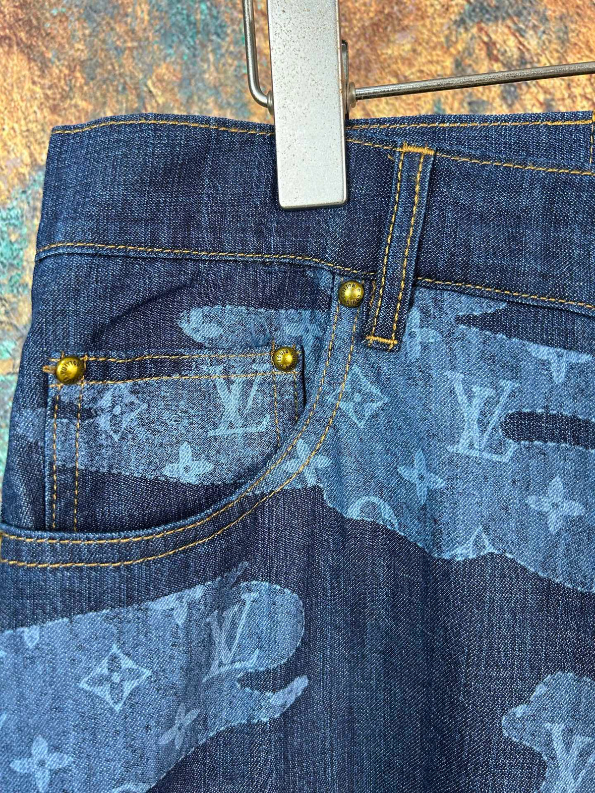 New cloud youth fabric zipper opening denim shorts