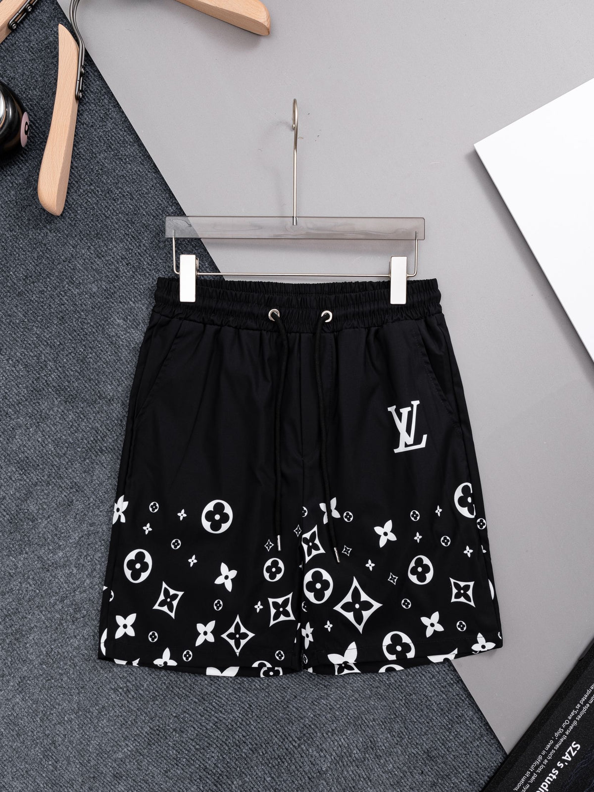 Straight striped spliced quick drying beach shorts