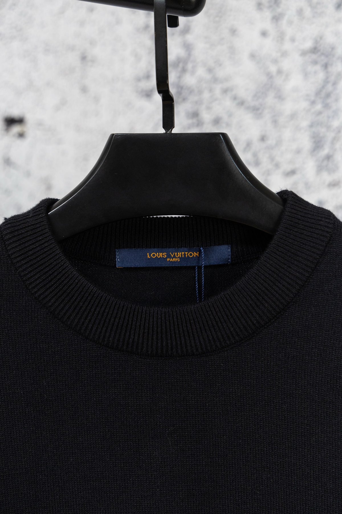 New minimalist letter black round neck knitted pullover hoodie