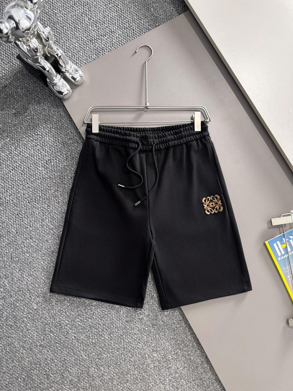 Toothbrush embroidered logo casual shorts