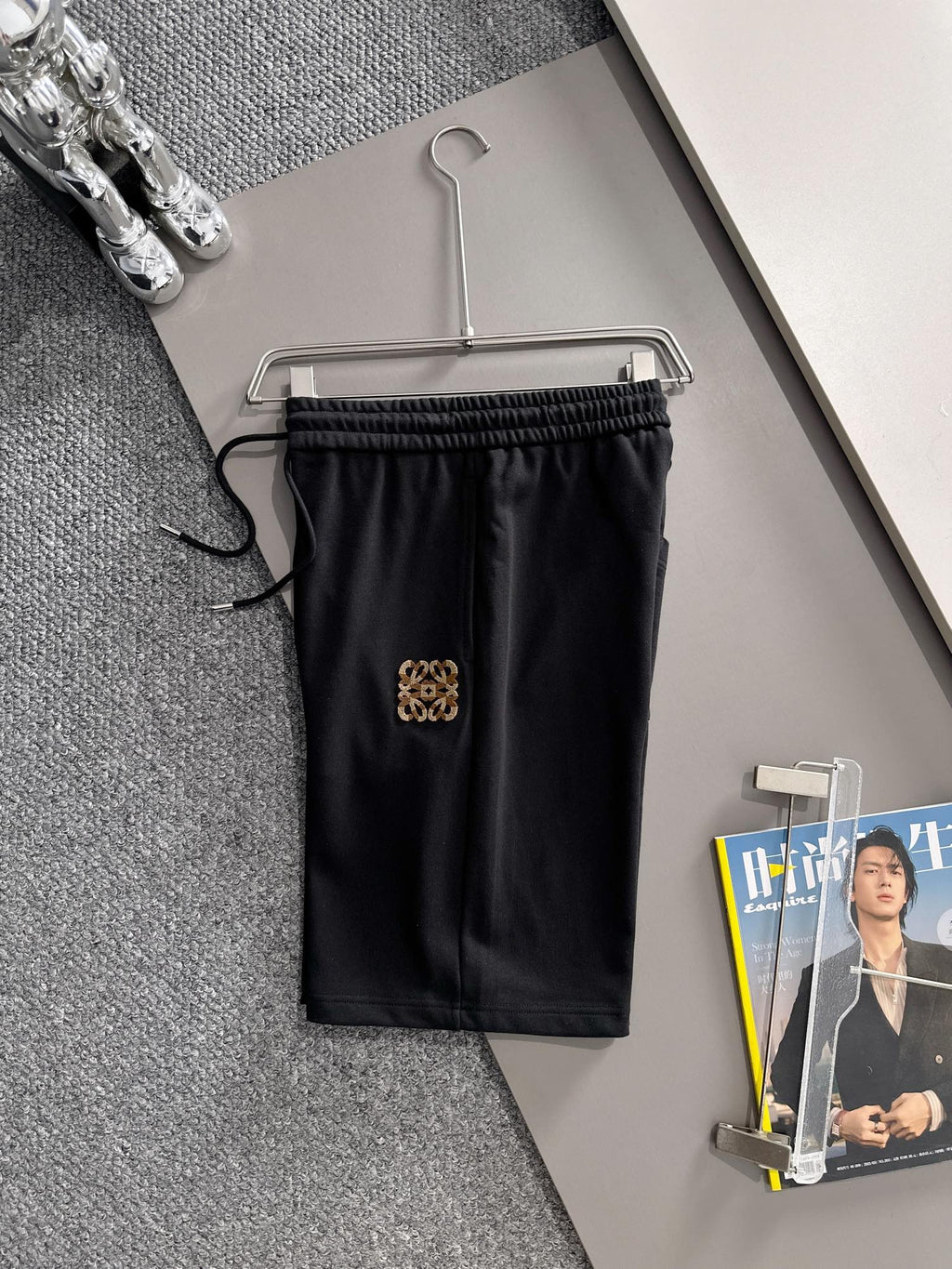 Toothbrush embroidered logo casual shorts