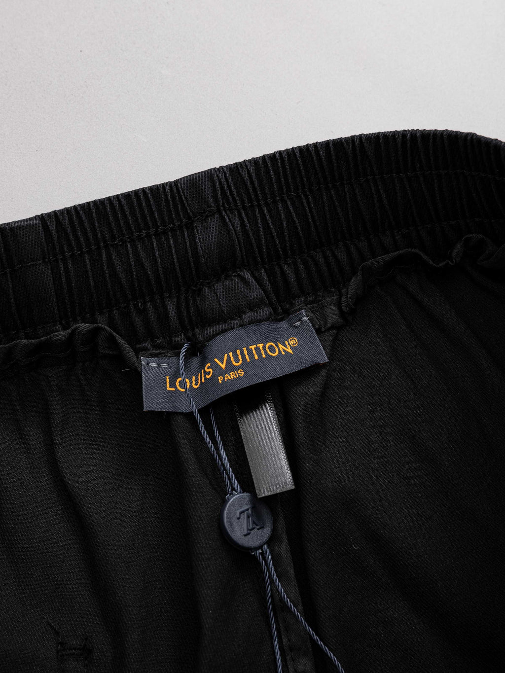 New washing process thin denim shorts