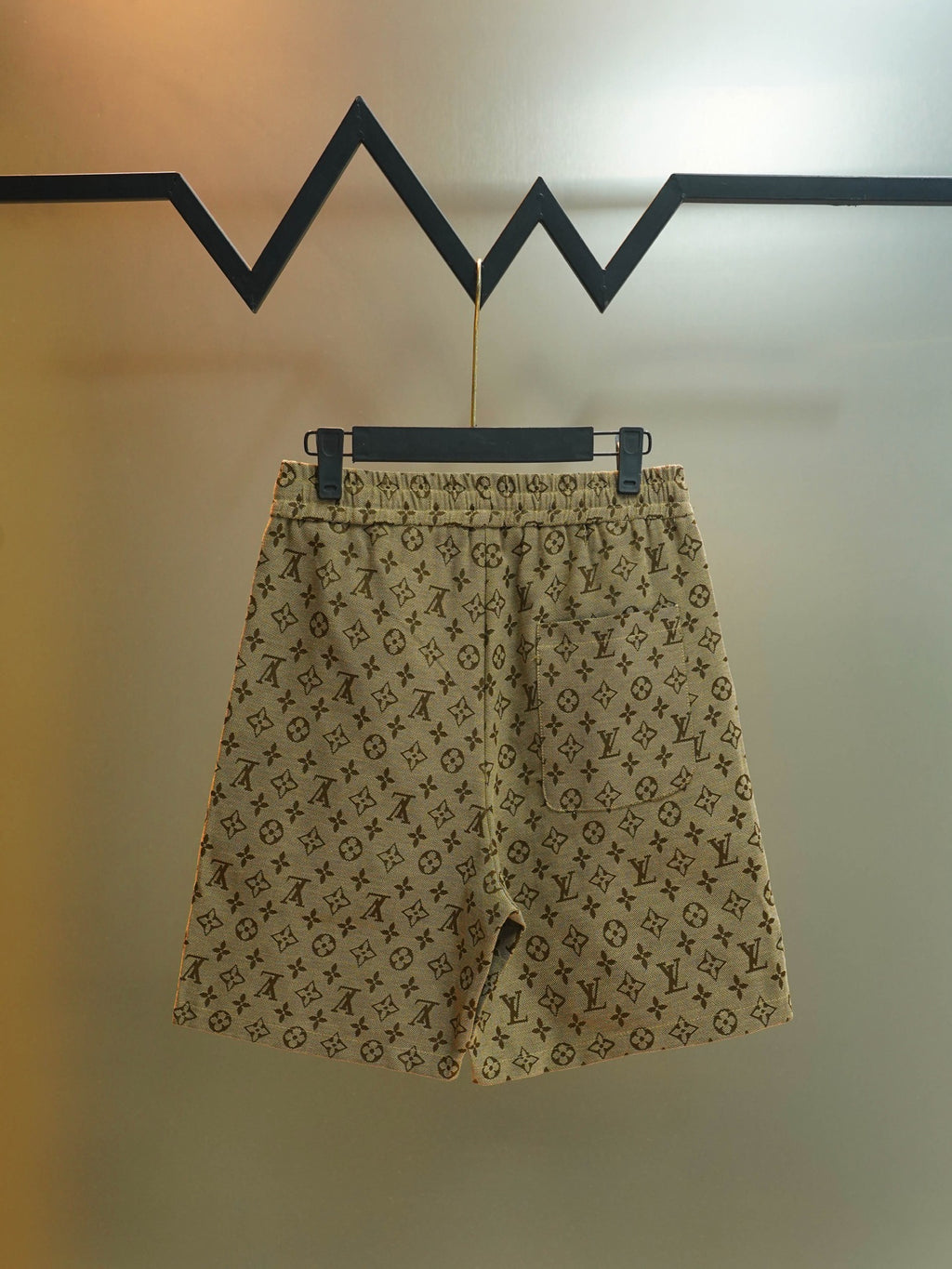 New side woven embroidered shorts