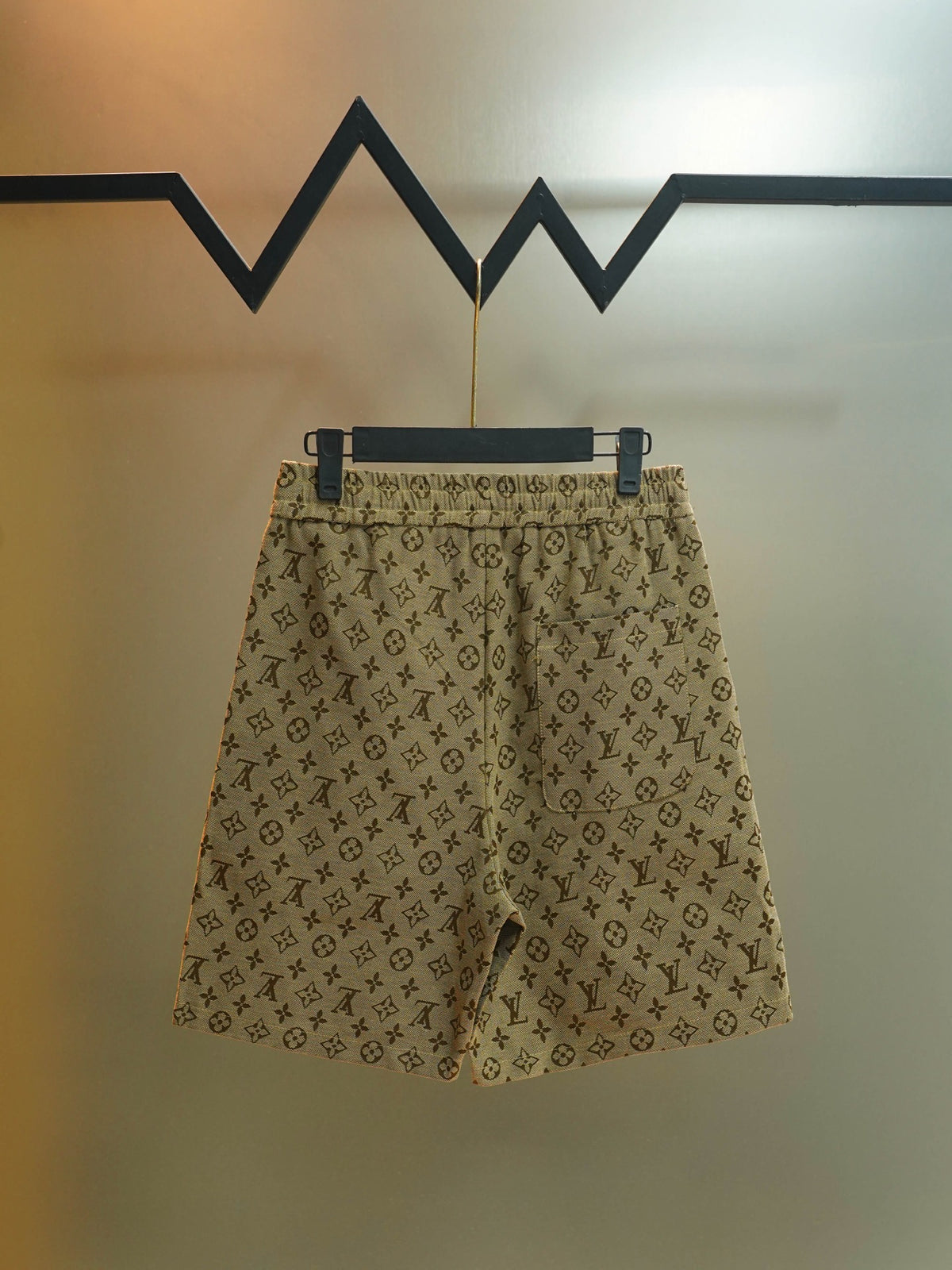 New side woven embroidered shorts