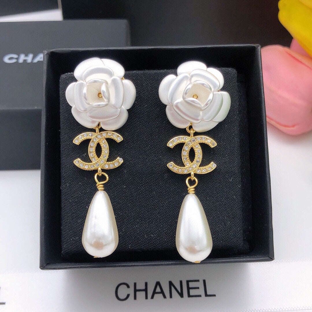 Latest model 🆕🆕 flower 🌼 Earnail gold] Consistent ZP brass material