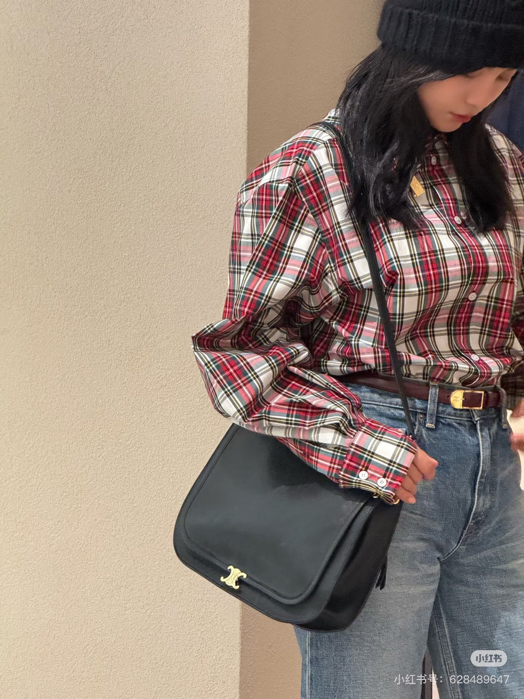 Single button tote bag shopping bag