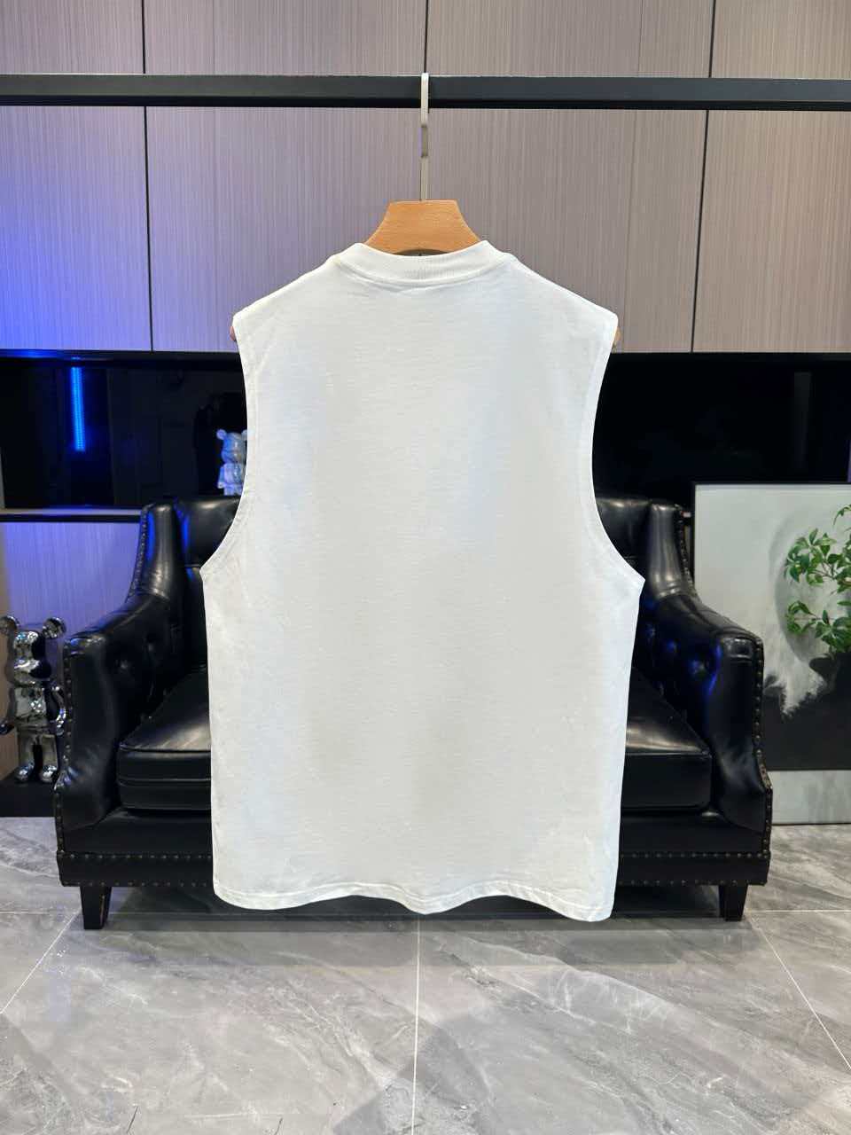 2026 Spring/Summer Classic Round Neck Sleeveless Tank Top