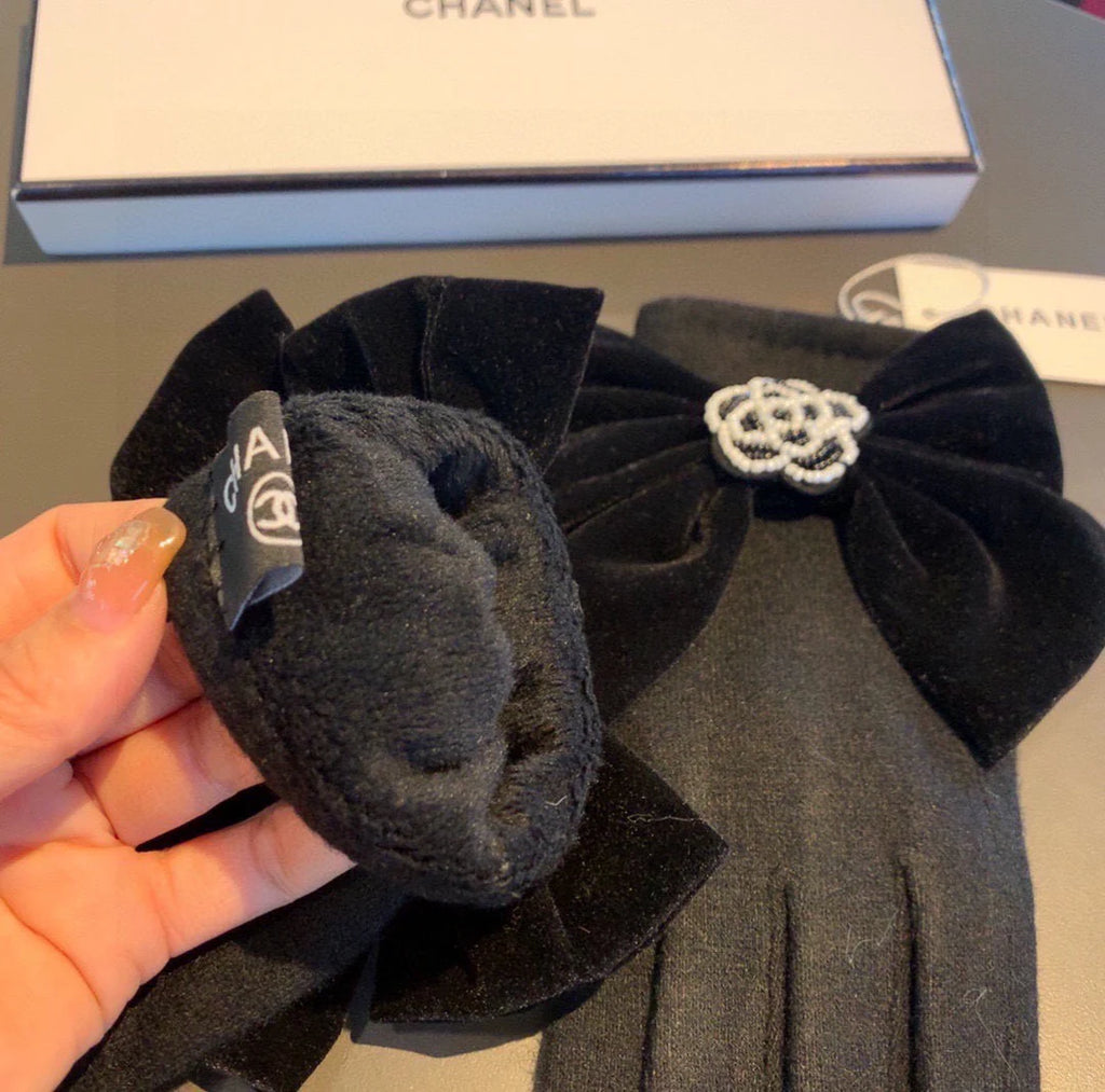 Zhuzhu Mountain Camellia+Big Bow 🔥 fashion gloves