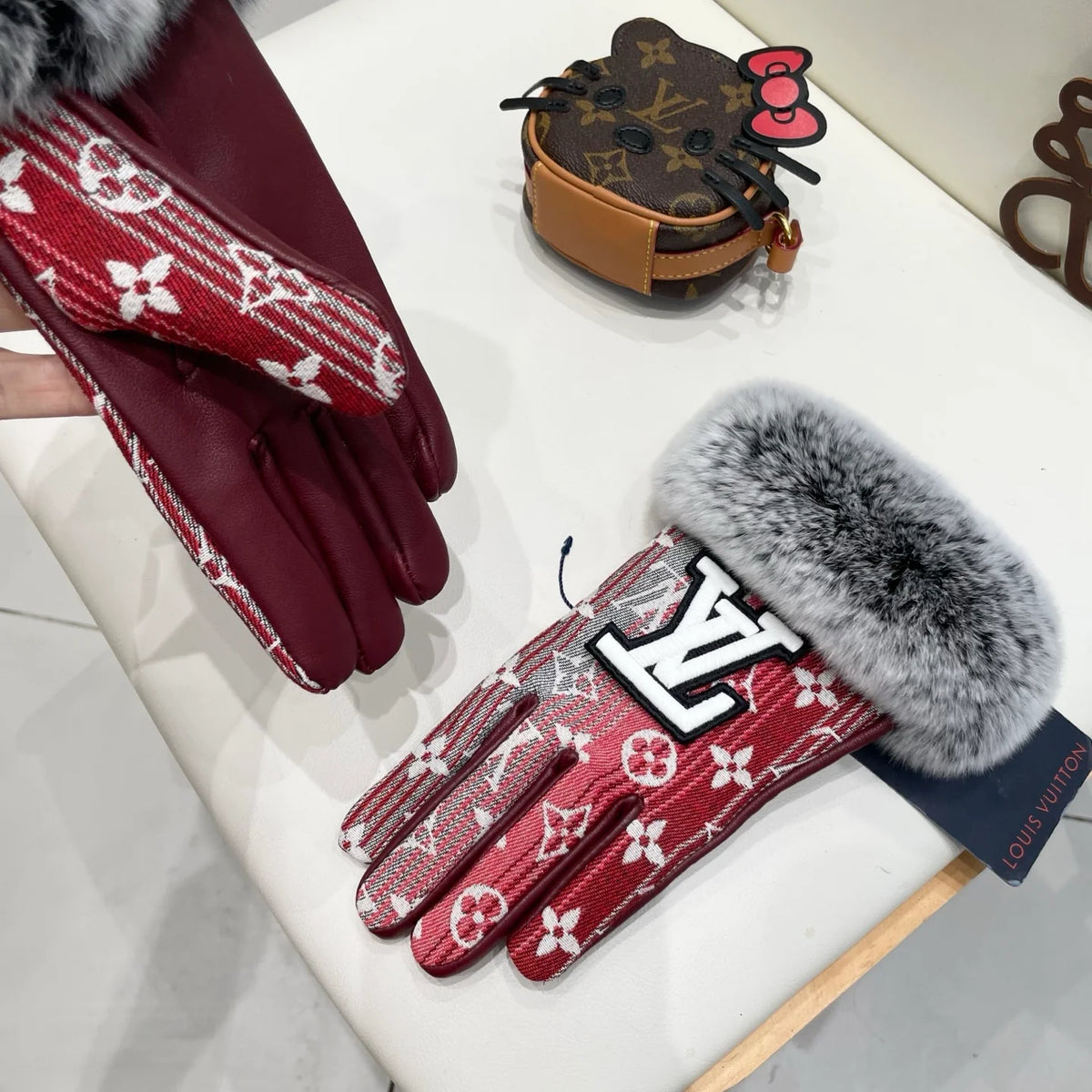 Gradient Lazy Rabbit Hair New Product Cloth with Leather Gloves
