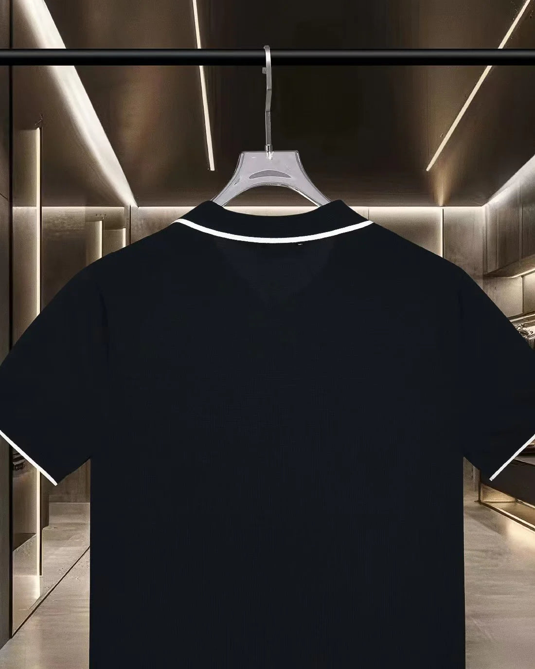 New embroidered knitted short sleeved polo shirt