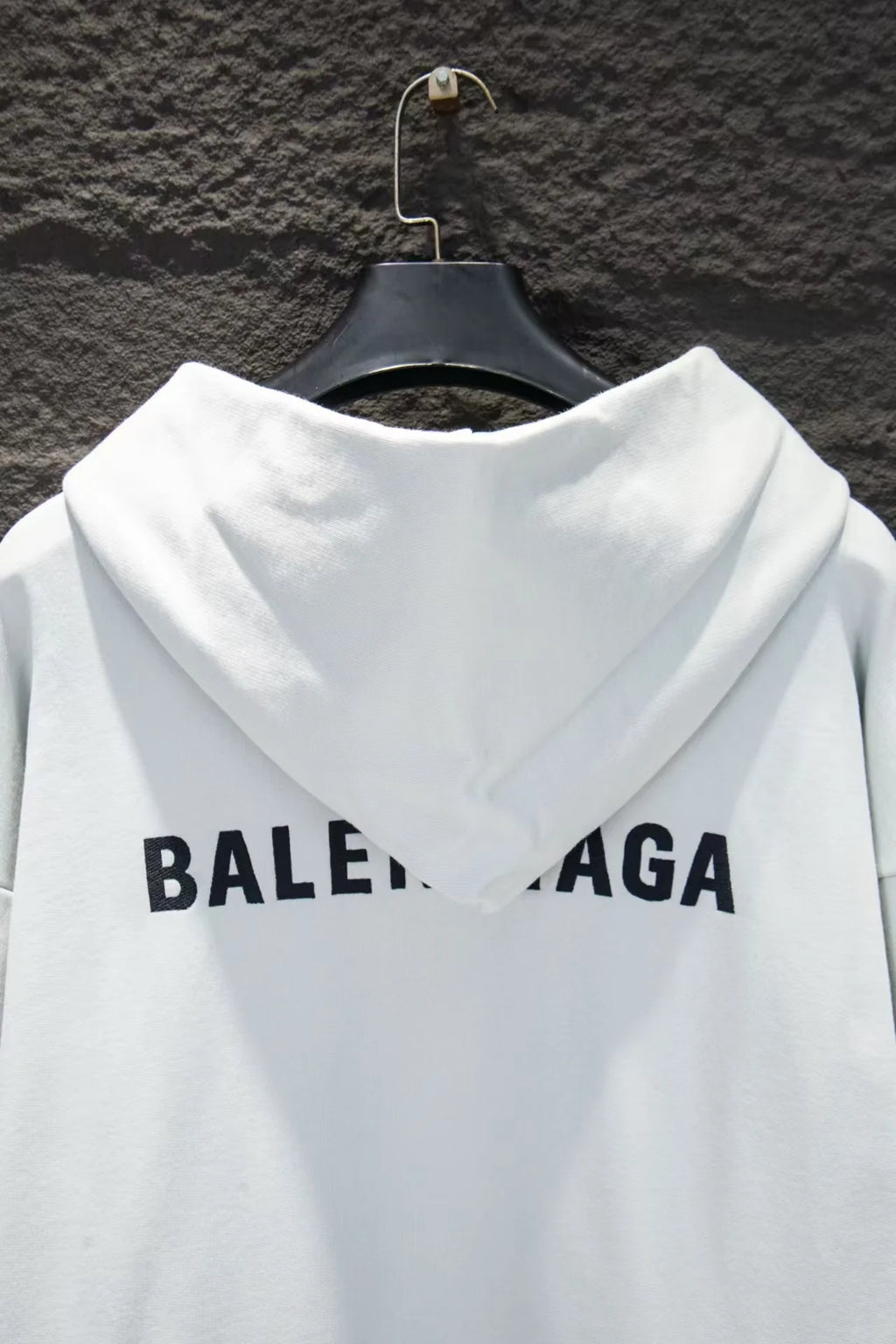 New open chest embroidered hooded sweatshirt