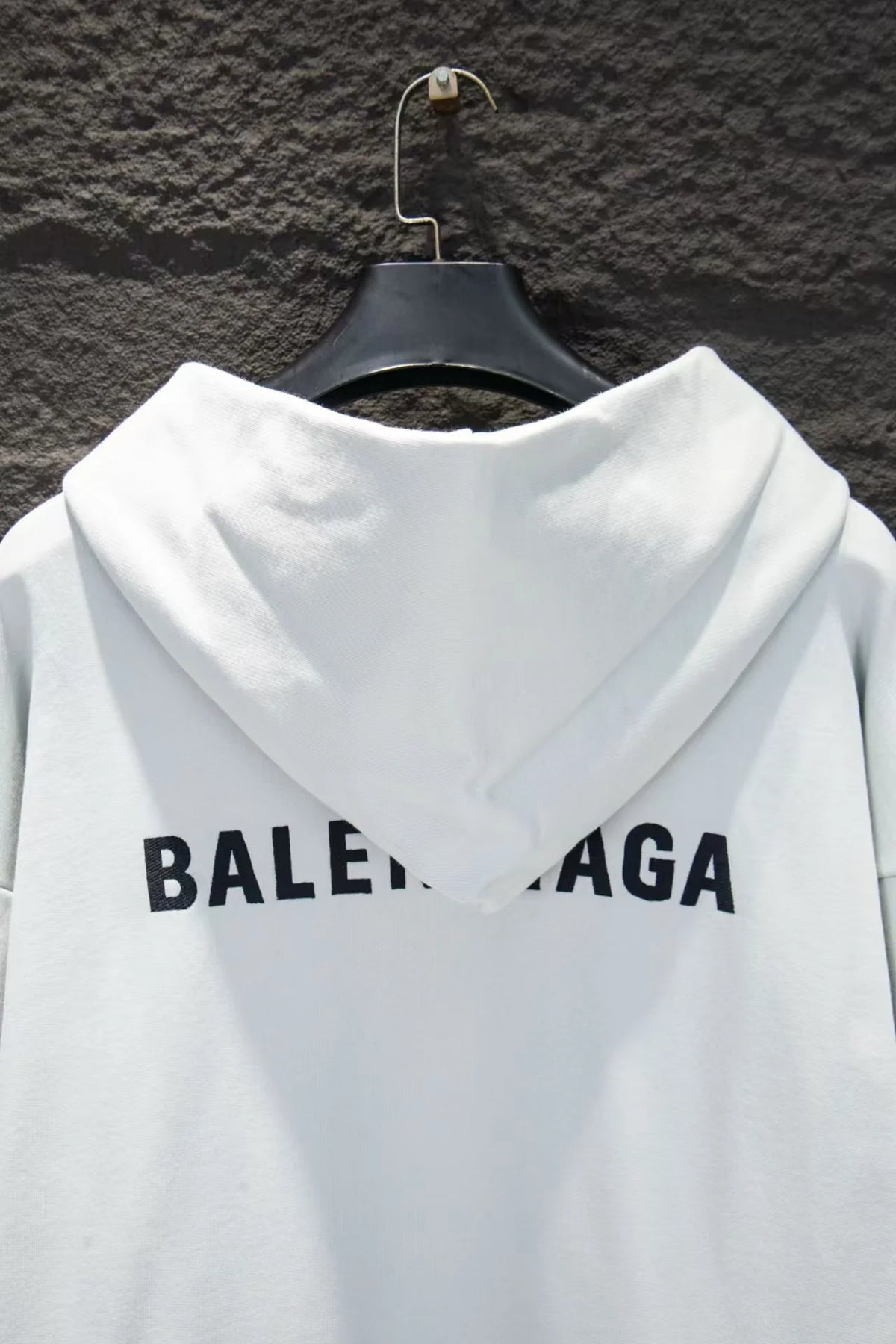 New open chest embroidered hooded sweatshirt