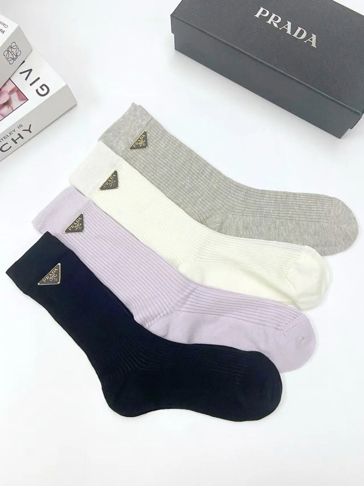 New classic letter boneless socks