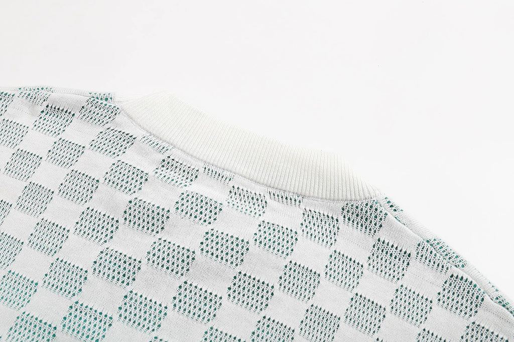 Checkerboard gradient jacquard round neck sweater