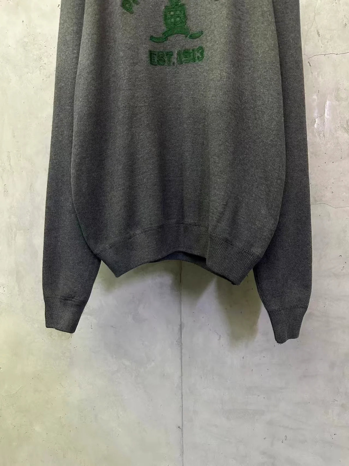 New towel embroidered sweater