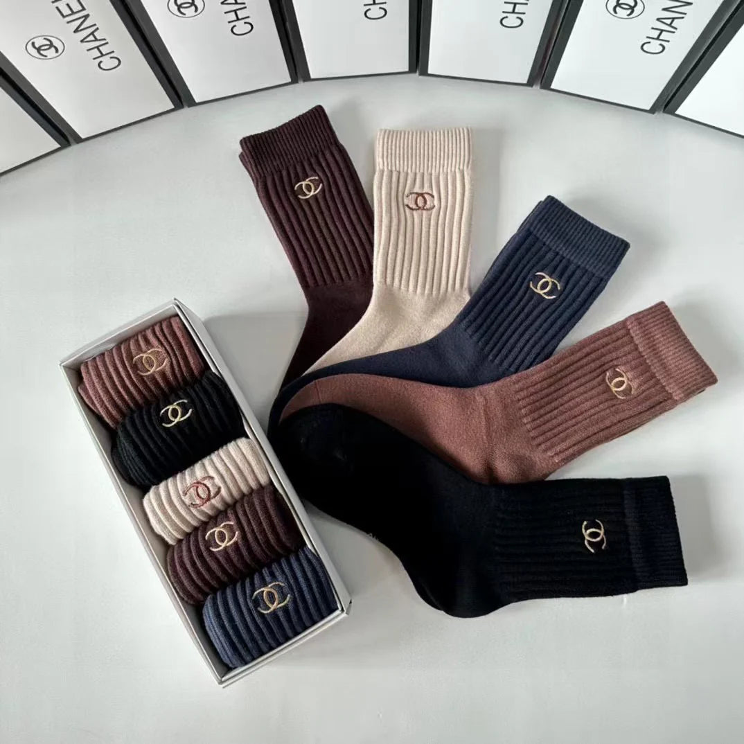 New embroidered pile socks