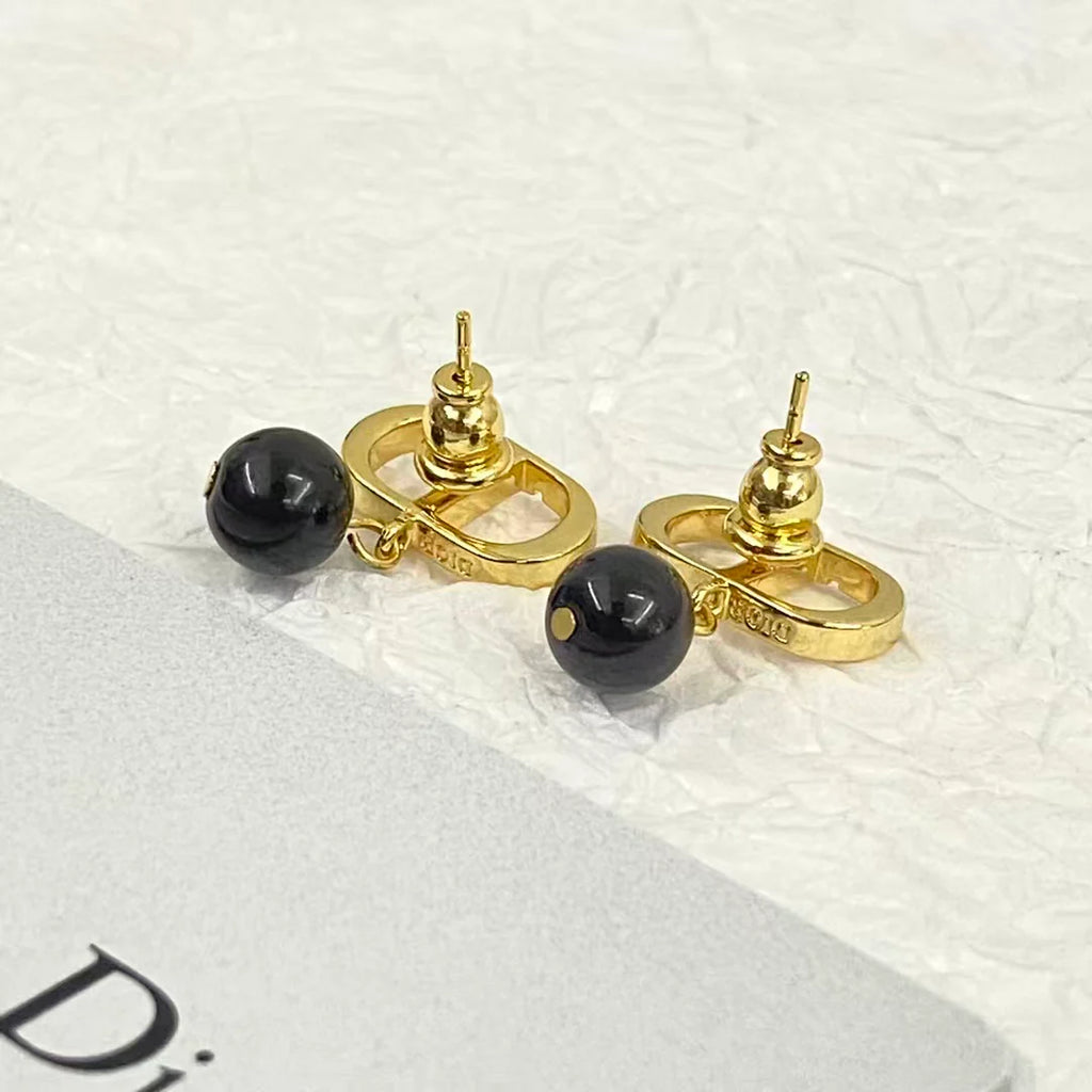 New pearl earrings