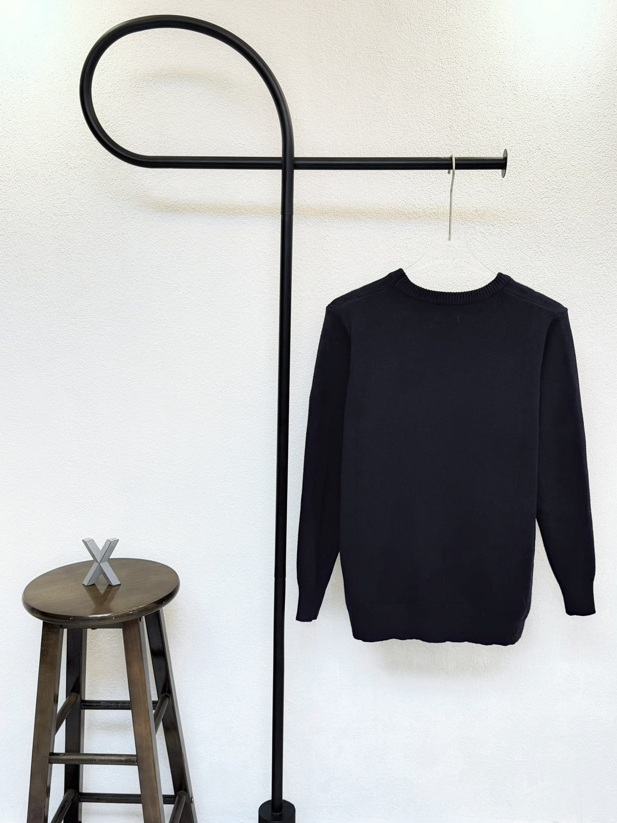 Letter pattern small logo knitted sweater