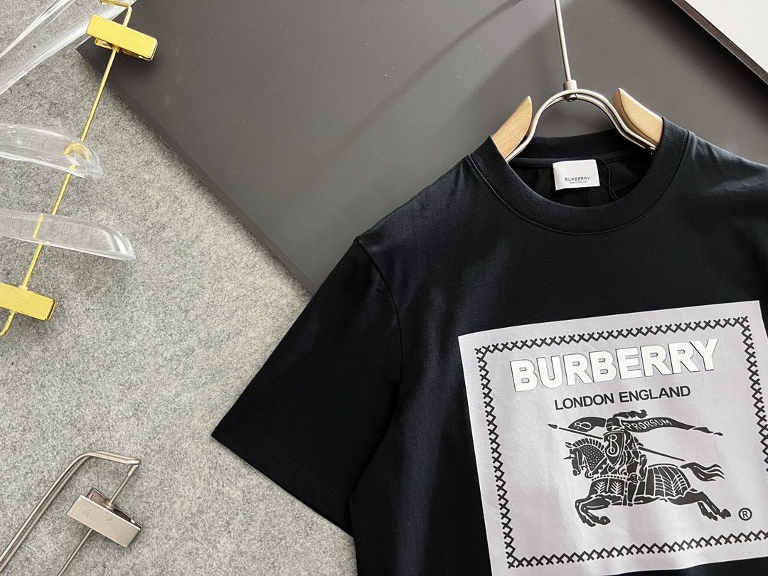 Summer new round neck fashionable short sleeved T-shirt