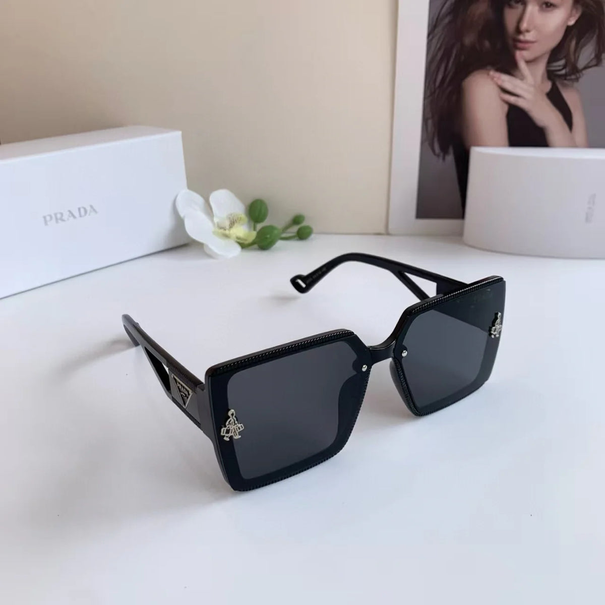 New casual sunglasses