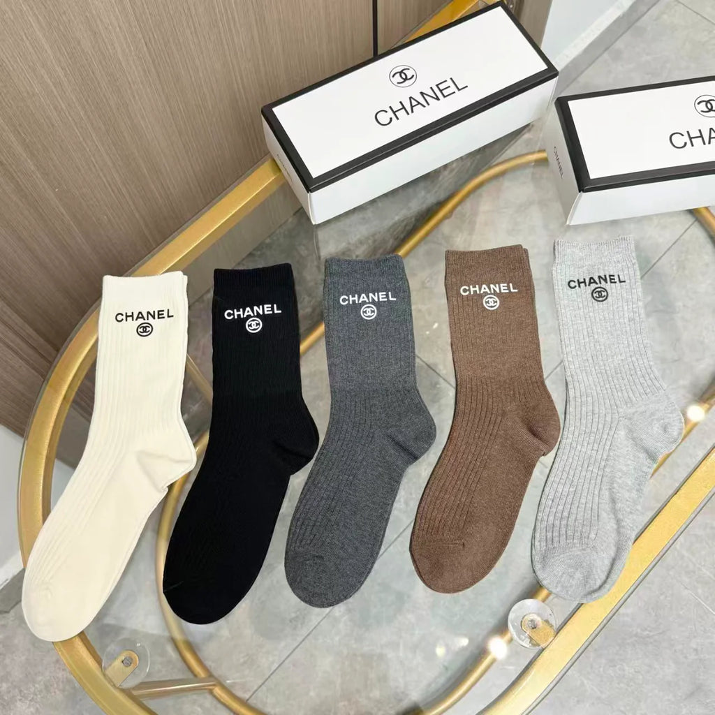 New letter high socks