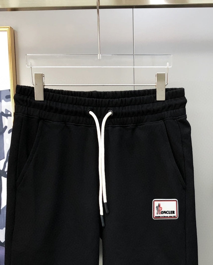 Versatile men's casual shorts