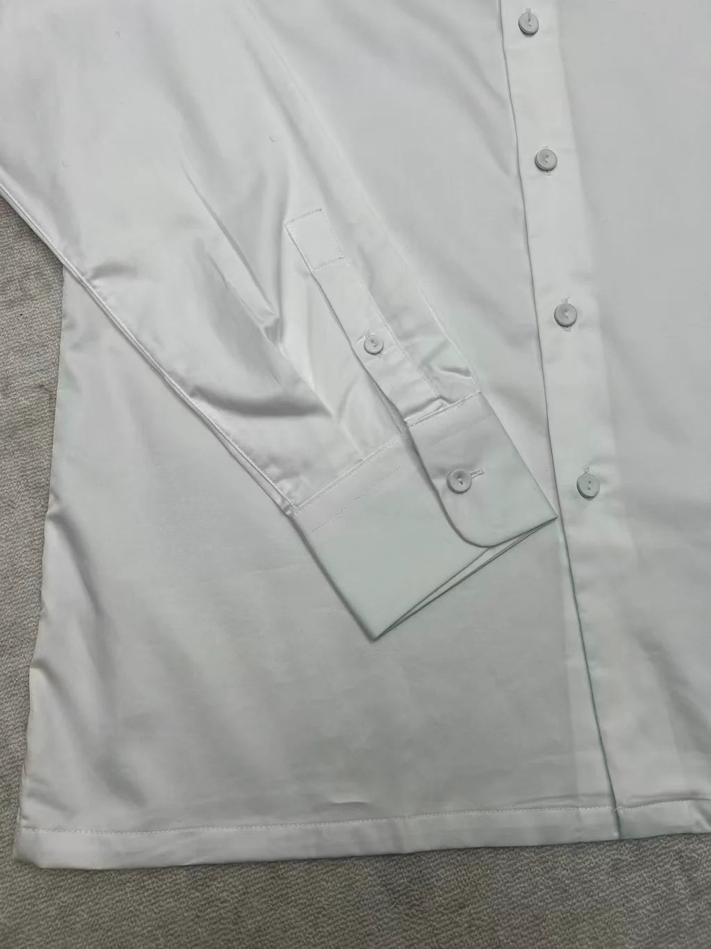 New casual long sleeved shirt