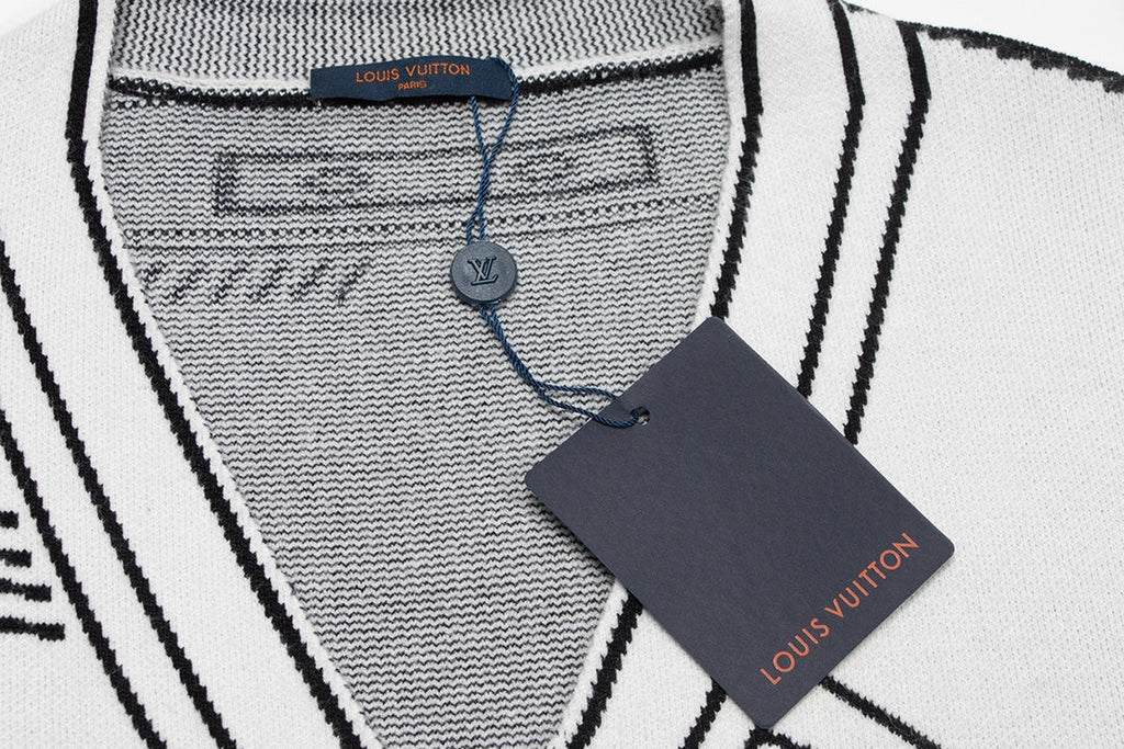 Autumn and winter graffiti wool sweater jacket
