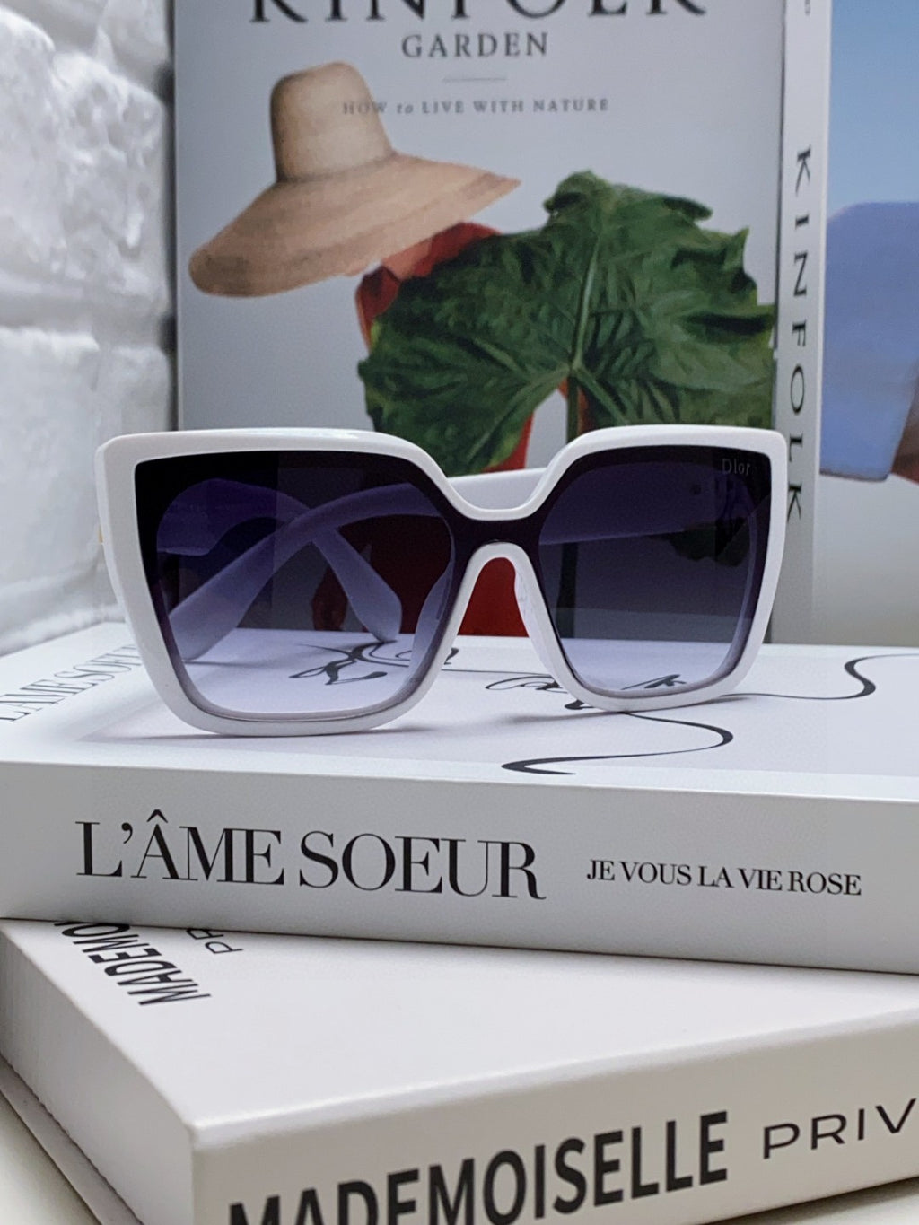 Super Beautiful Geometric Lingge Mirror Legs Super Beautiful New Women's Sunglasses