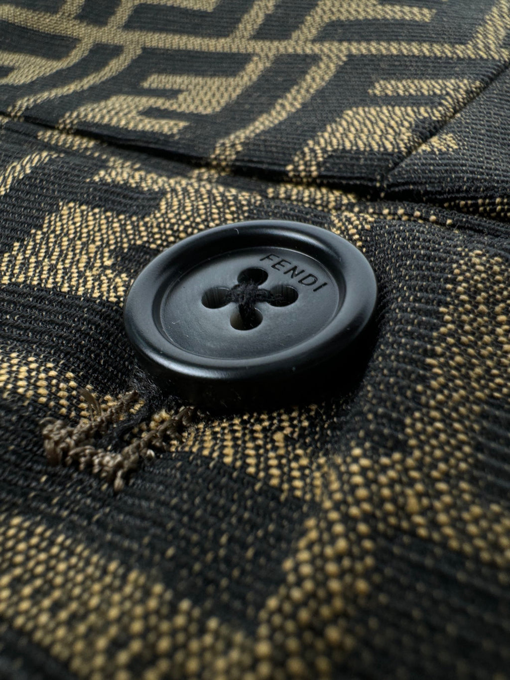 Presbyopia printed shorts