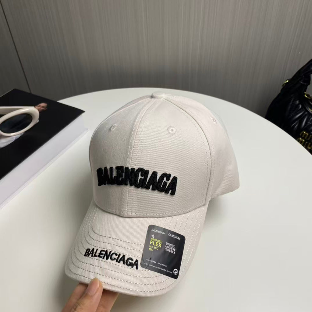 Embroidered letter new baseball cap