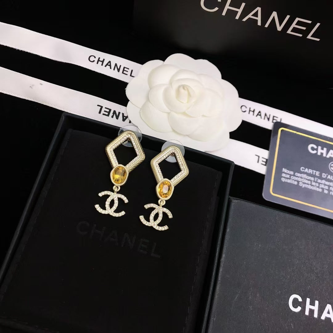 New Sparkling Earrings