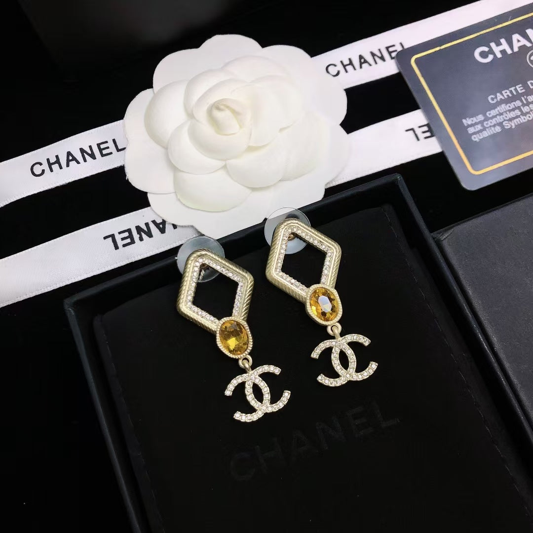 New Sparkling Earrings