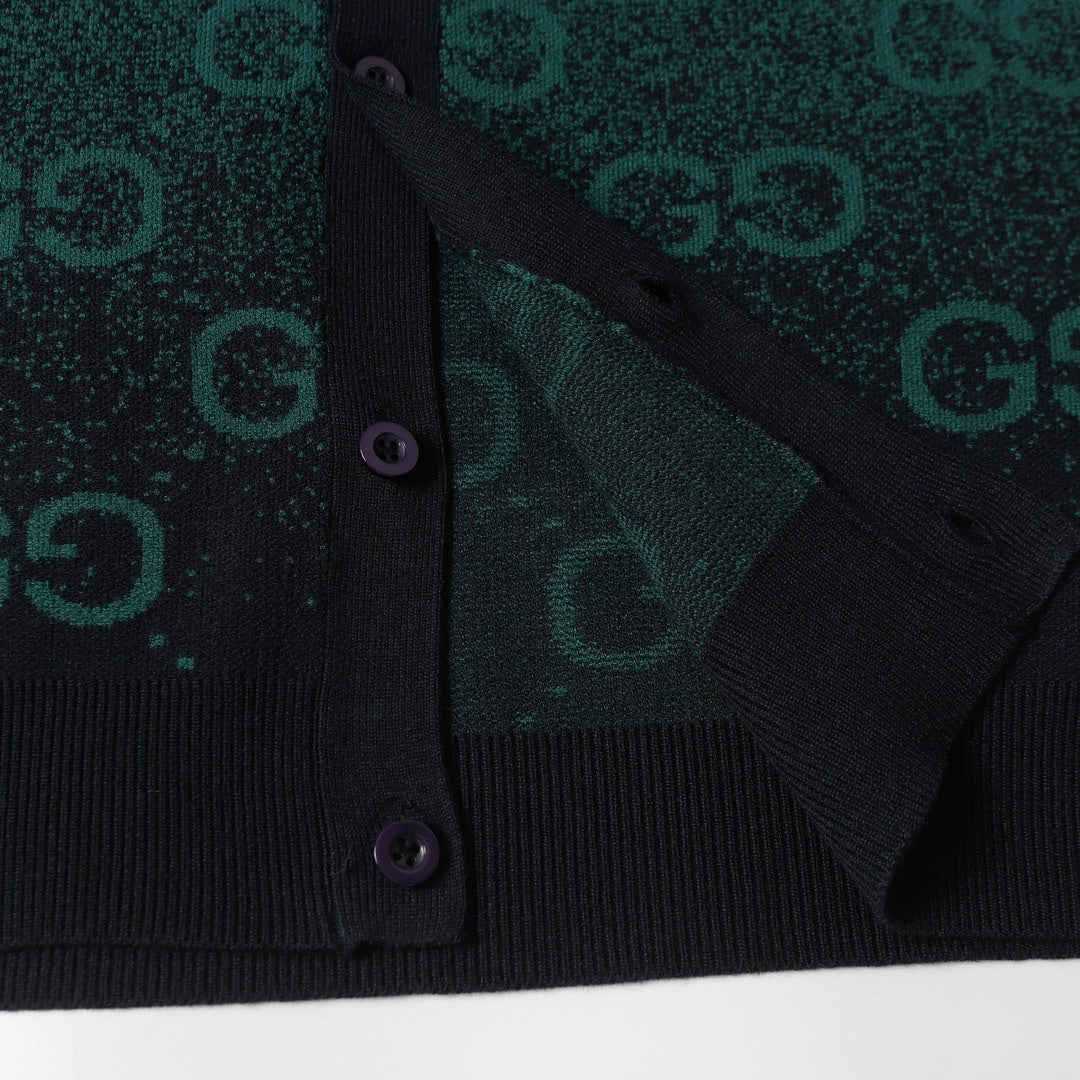 Knitted cardigan V-neck sweater
