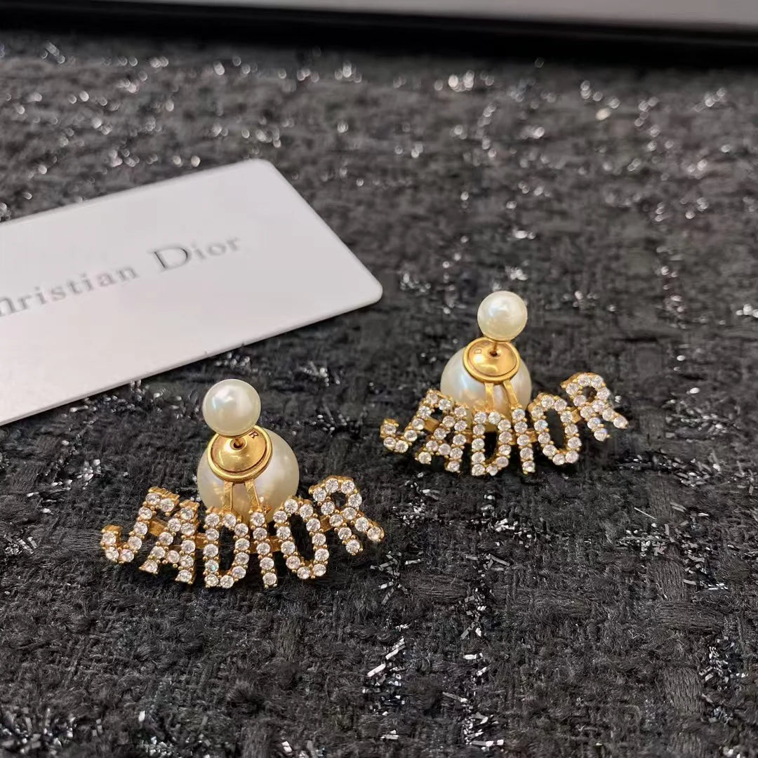 New letter pearl earrings