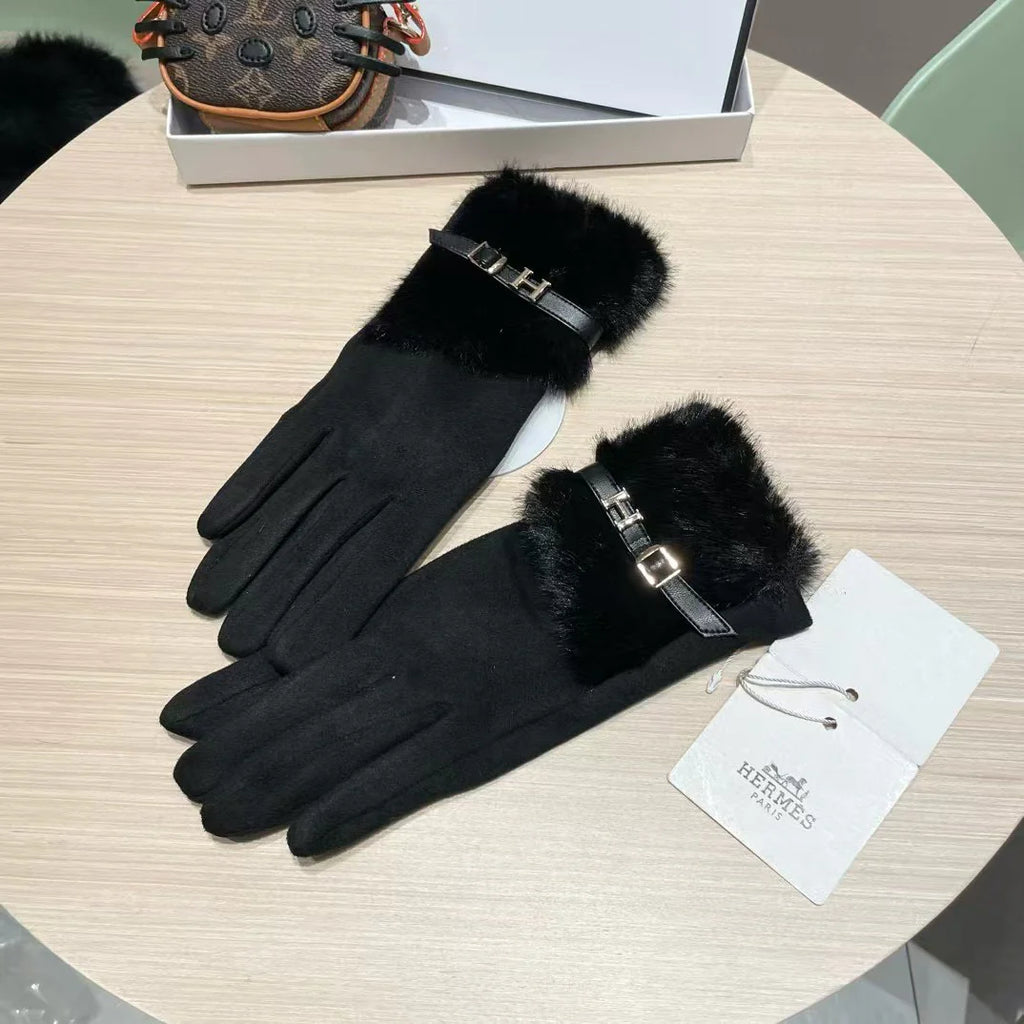 Cold resistant and warm plush windproof gloves