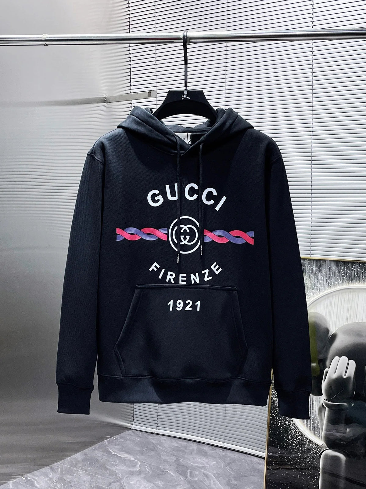 New long sleeved hooded sweatshirt sweatshirt