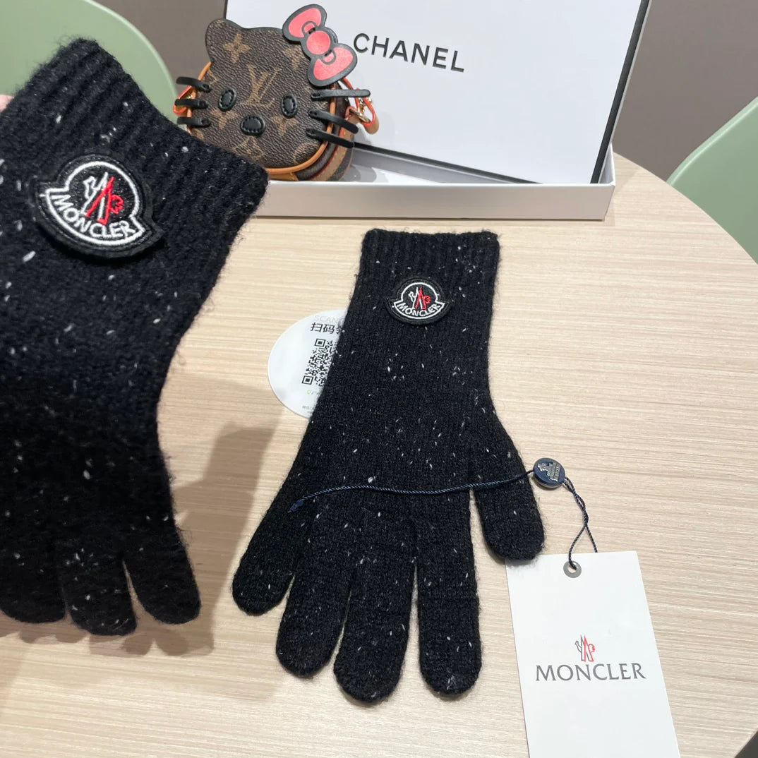 Autumn and winter wool knitted gloves