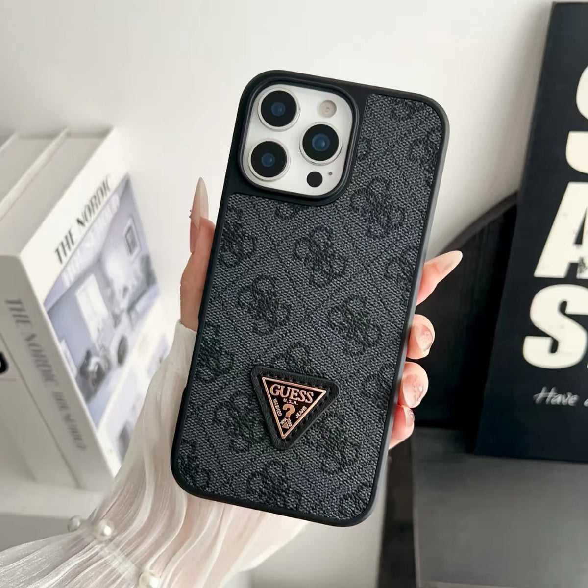 Carbon fiber pattern high-end phone case