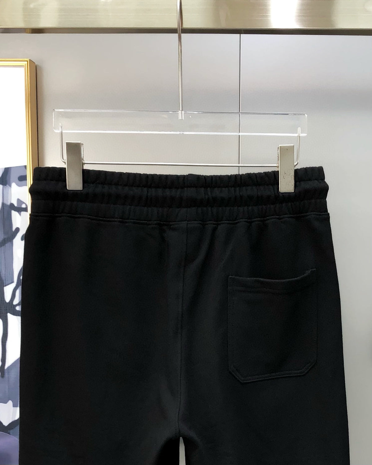 Minimalist men's casual shorts