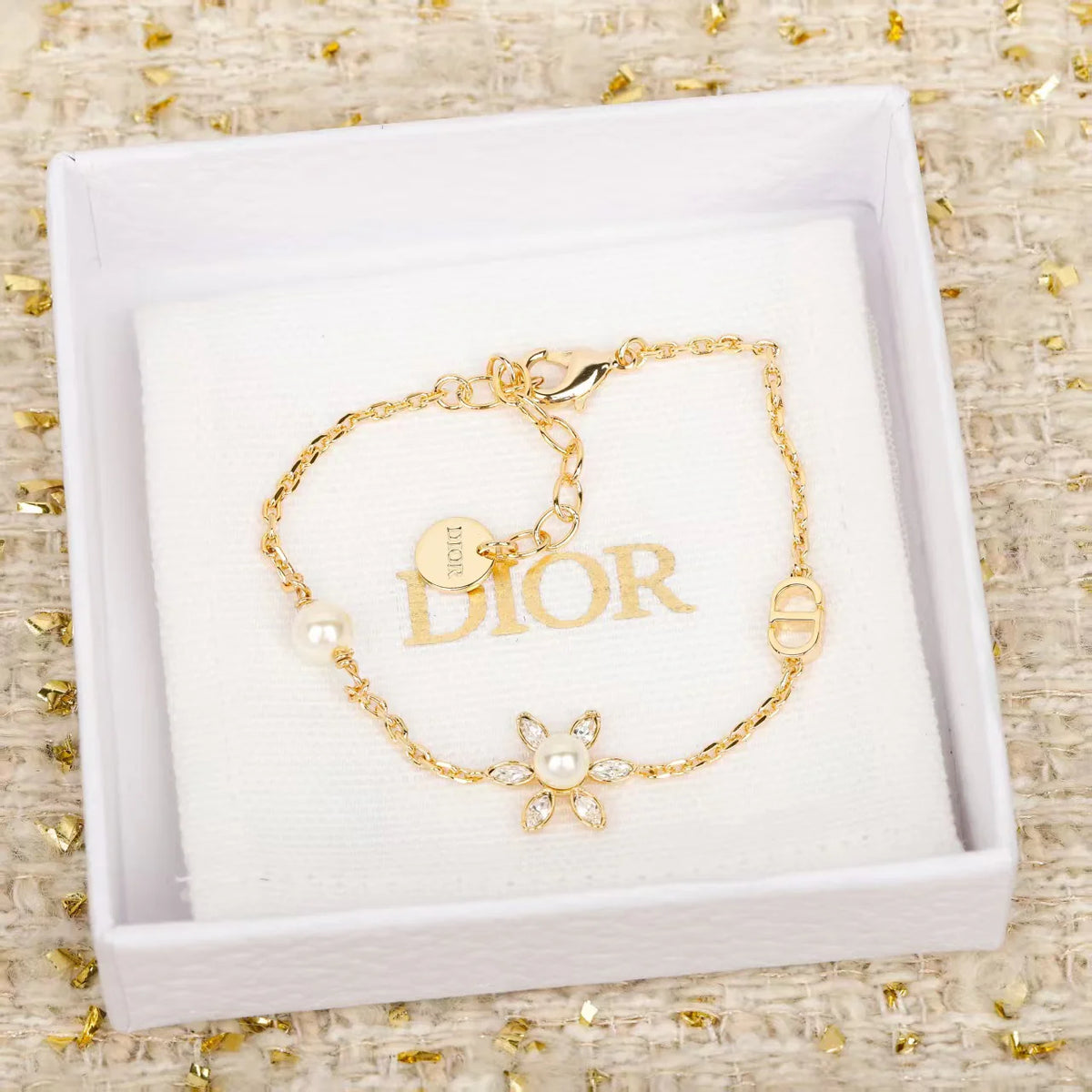 Hot selling Little Flower Hanging Pearl Bracelet