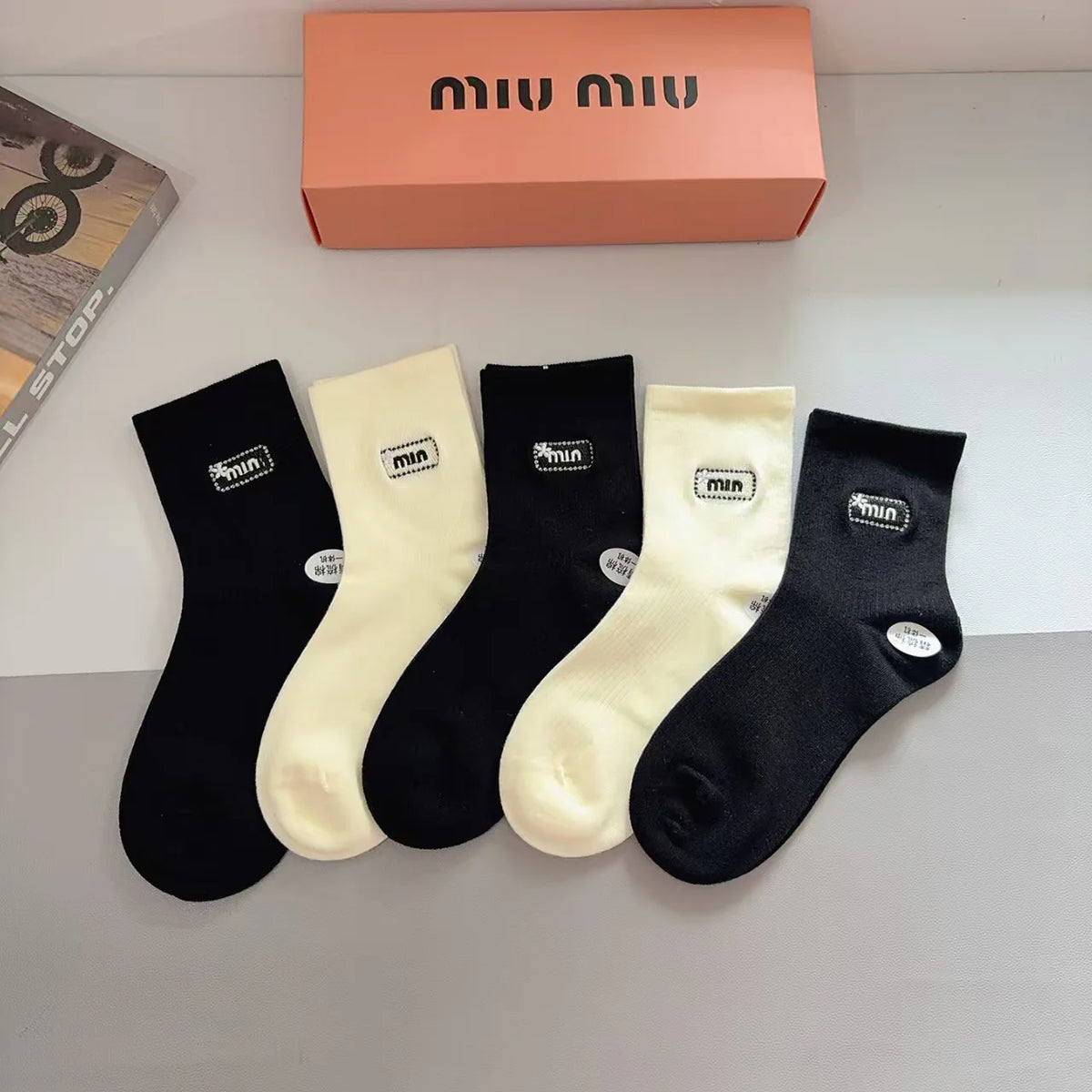 New Embroidered Socks