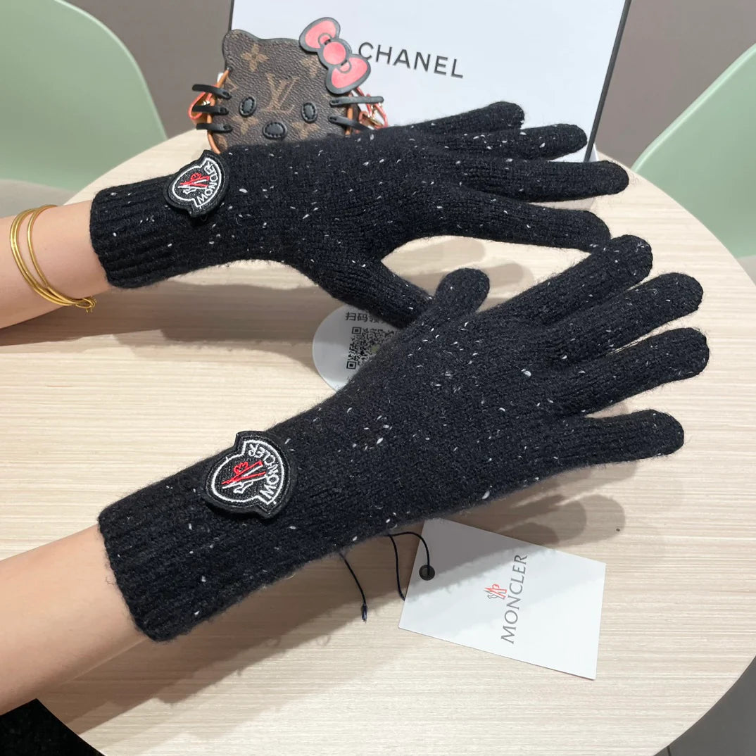 Autumn and winter wool knitted gloves