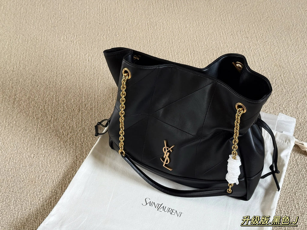 Triangular drawstring tote bag