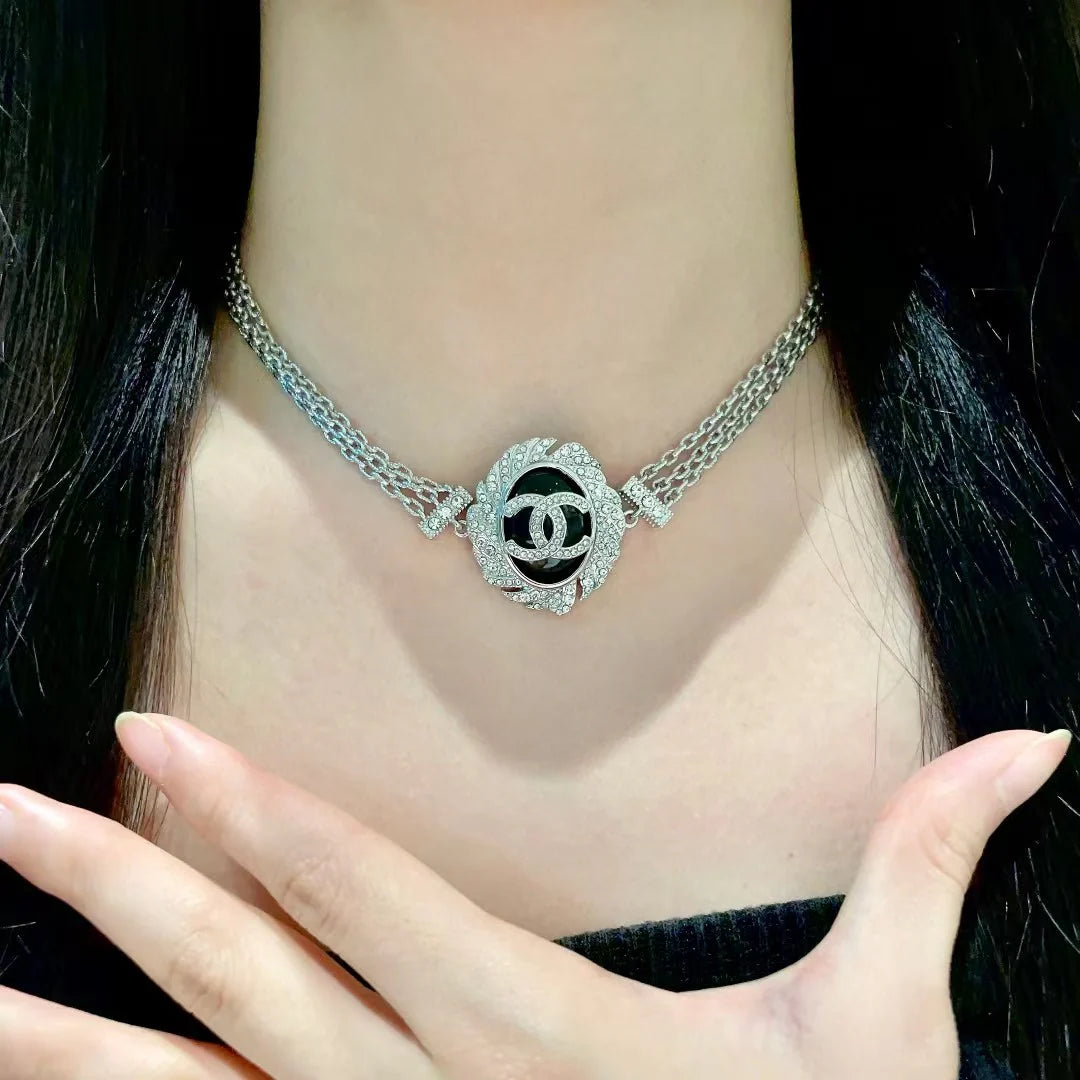 New silver oval necklace