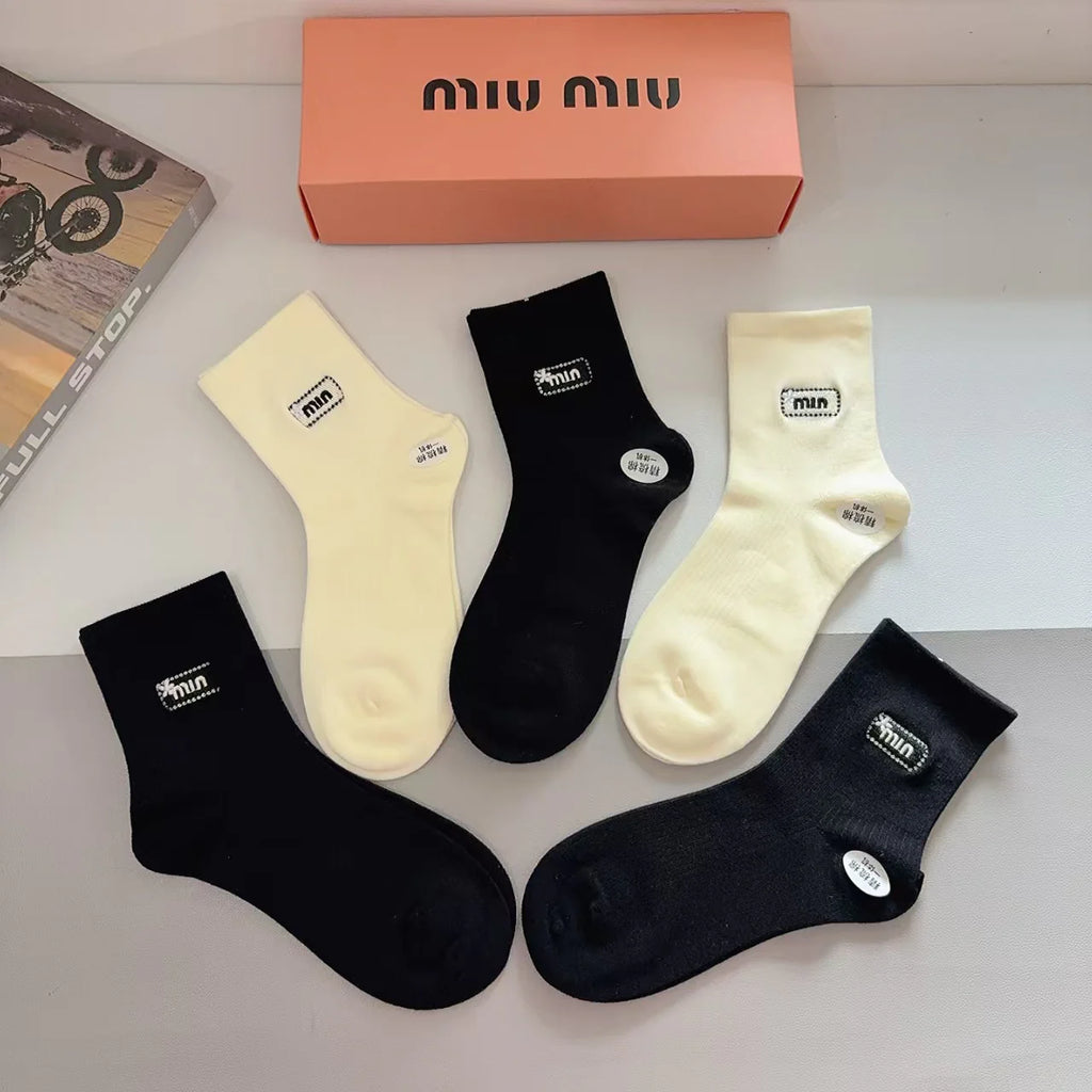 New Embroidered Socks