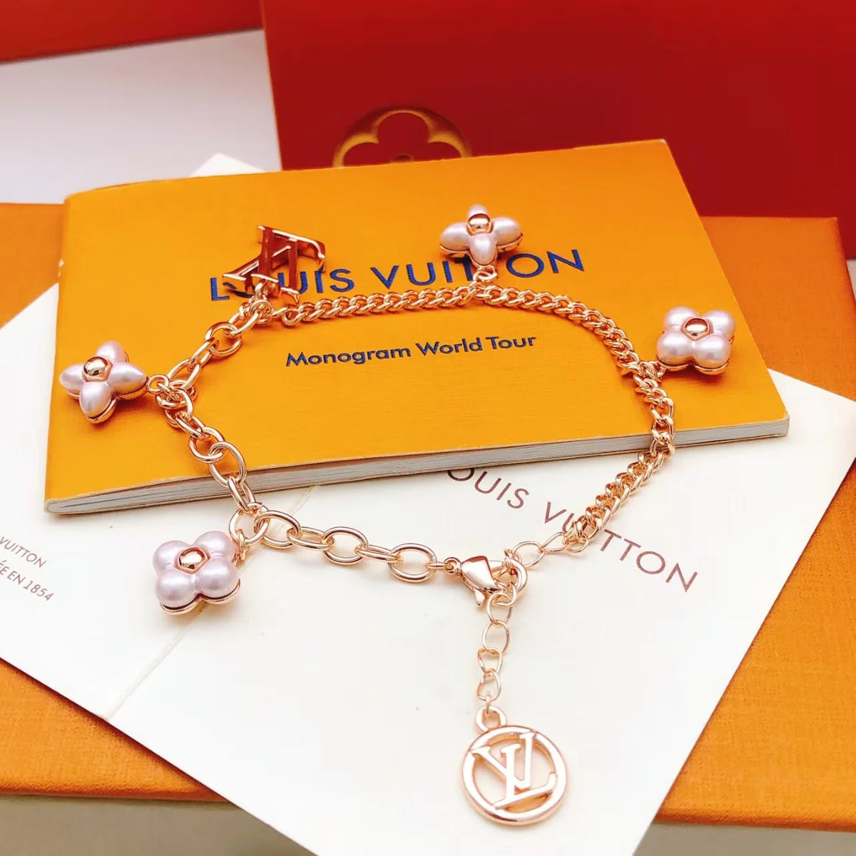 New Flowers 馃尯 bracelet